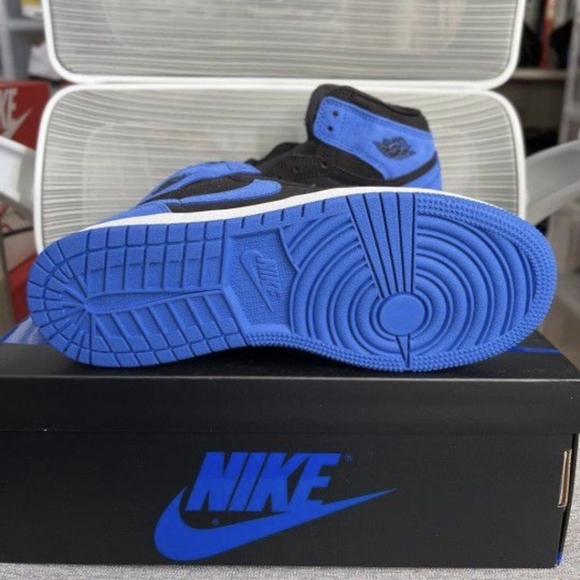 Jordan 1 Royal - Picture 4 of 5